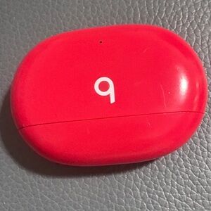 Beats by Dre Red Earbud Charging Case